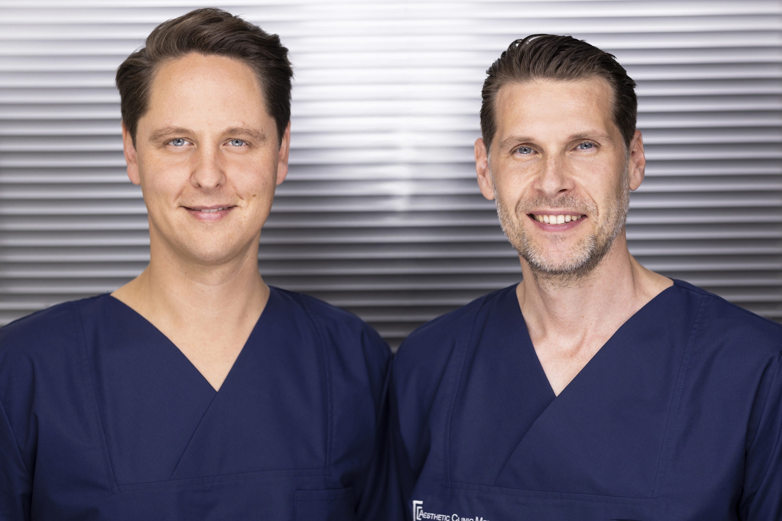 Dr. med. F. Hecker und Dr. med. S. Rösler haben mit Durchführungen von Bauchdeckenstraffungen langjährige Erfahrung.